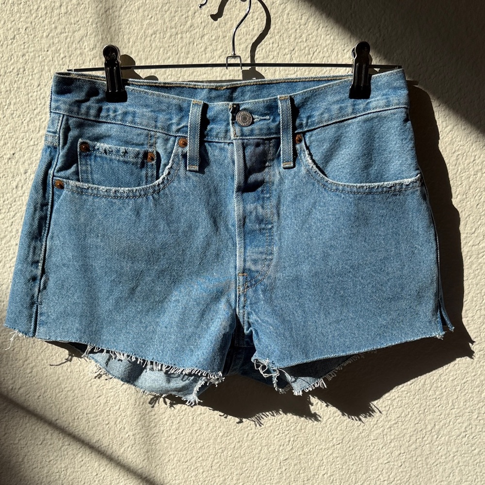 Vintage Levi’s Blue Denim Women Shorts